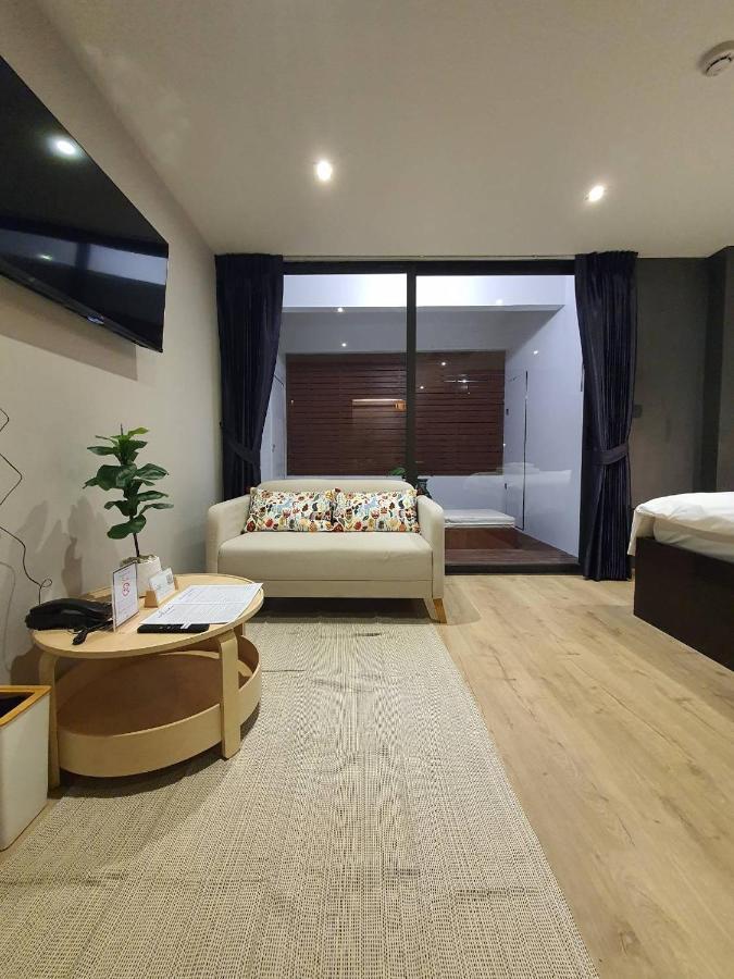 The Nhorm Hotel Ratchada Bangkok Ngoại thất bức ảnh