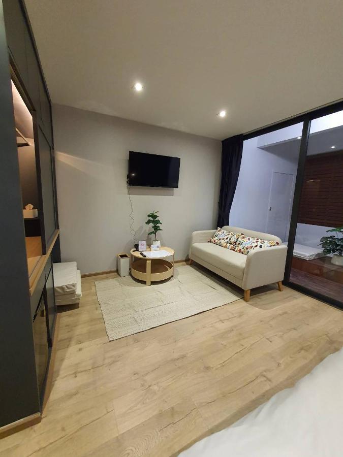 The Nhorm Hotel Ratchada Bangkok Ngoại thất bức ảnh